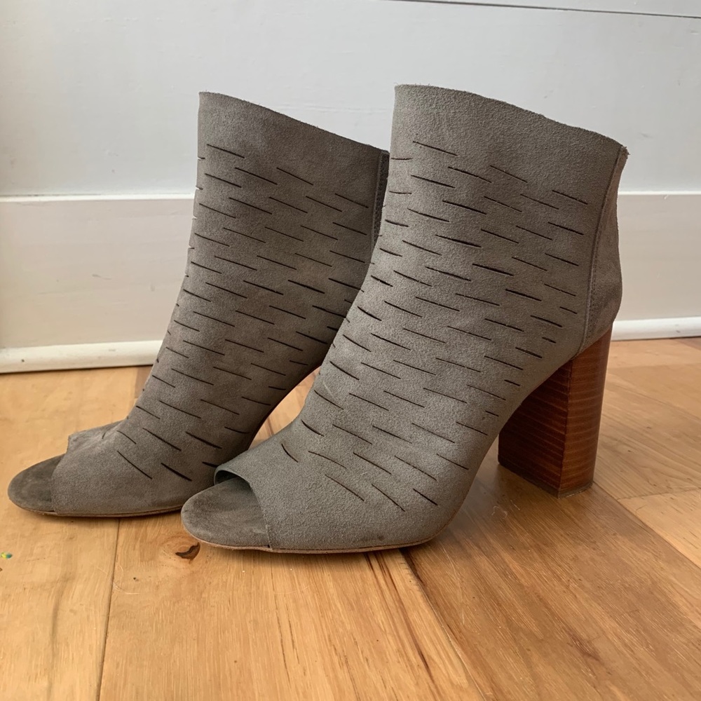 Block heel open toe bootie